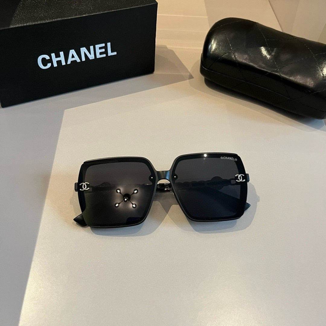 Chanel Oversized Black Lens Sunglasses for Men & Women - 493482 - detail image 5