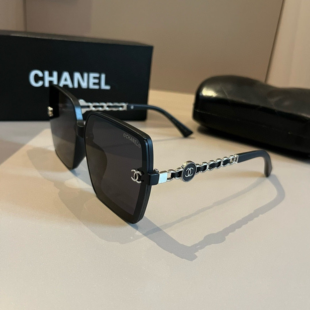 Chanel Oversized Black Lens Sunglasses for Men & Women - 493482 - detail image 2