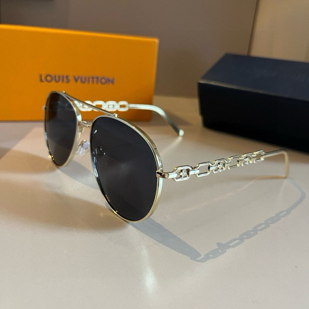Louis Vuitton Aviator Gold Lens Sunglasses for Women - detail image 3