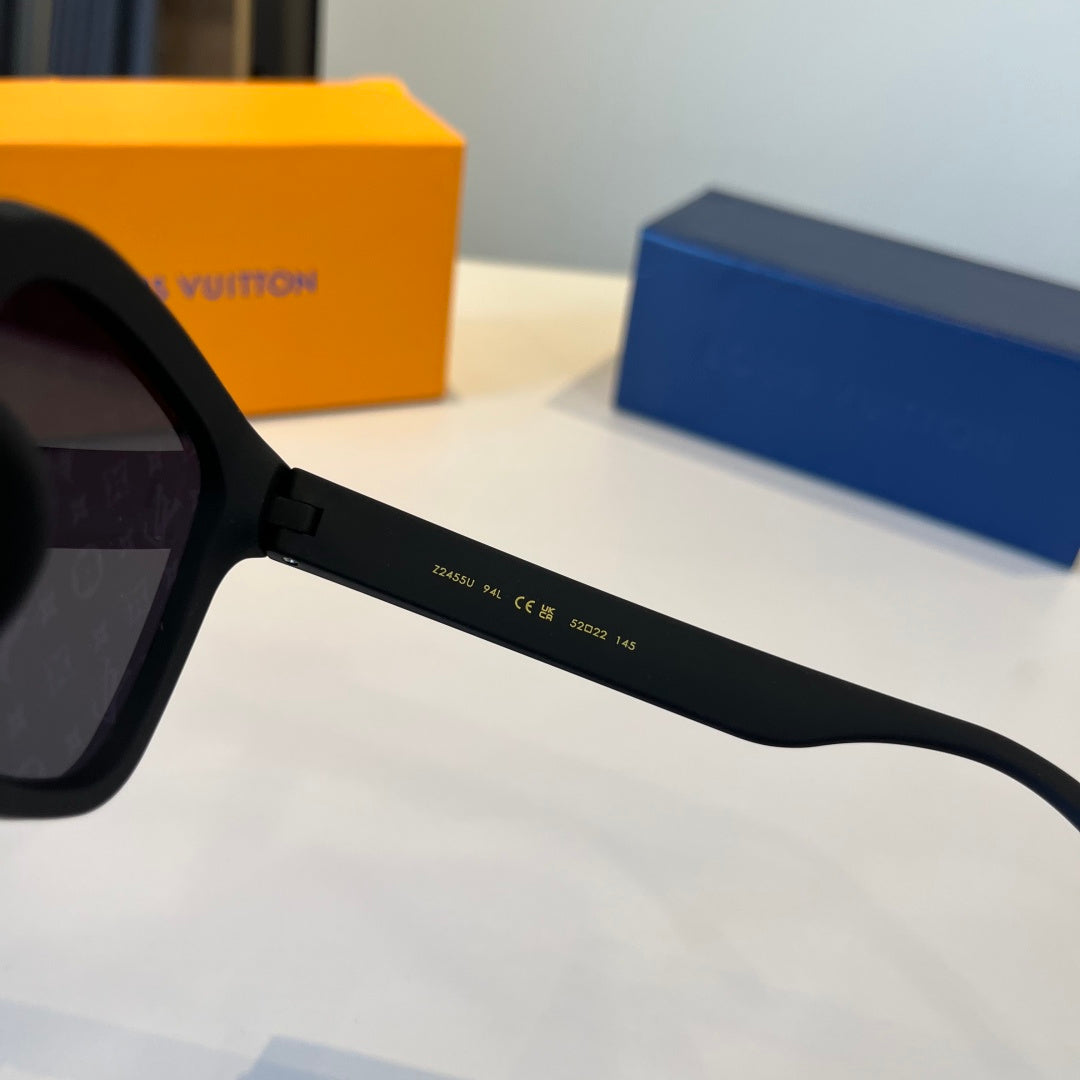 Louis Vuitton Fashion Black Lens Sunglasses for Men & Women - 486285 - detail image 5