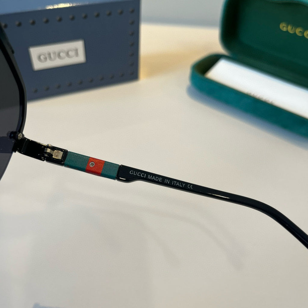 Gucci Metal Aviator Black Lens Sunglasses for Men & Women - detail image 9