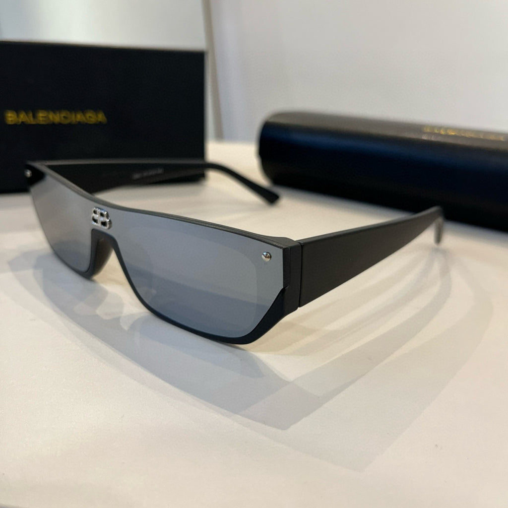Balenciaga Rectangular Gray Lens Sunglasses for Men & Women - 358642 - detail image 3