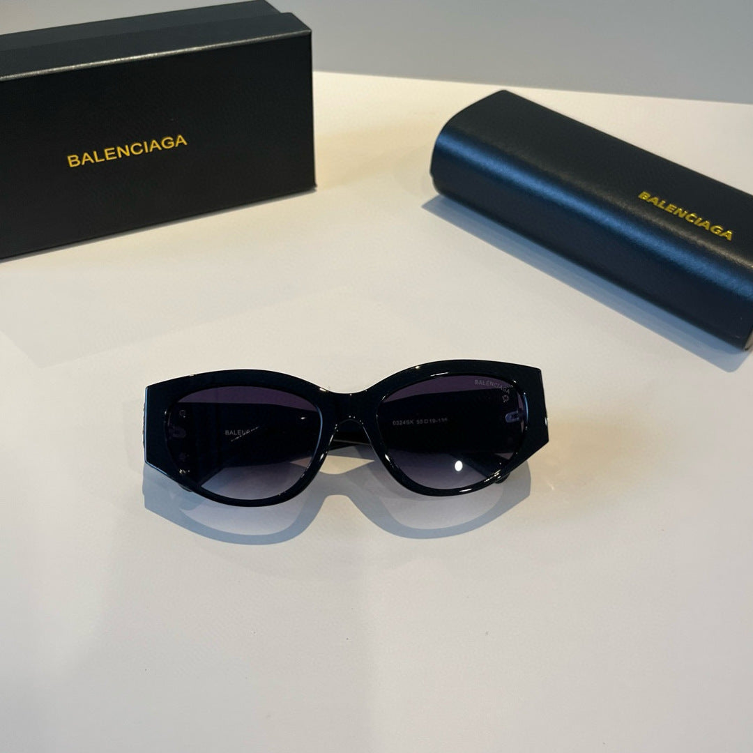 Balenciaga Rectangular Black Lens Sunglasses for Men & Women - 358662 - detail image 11