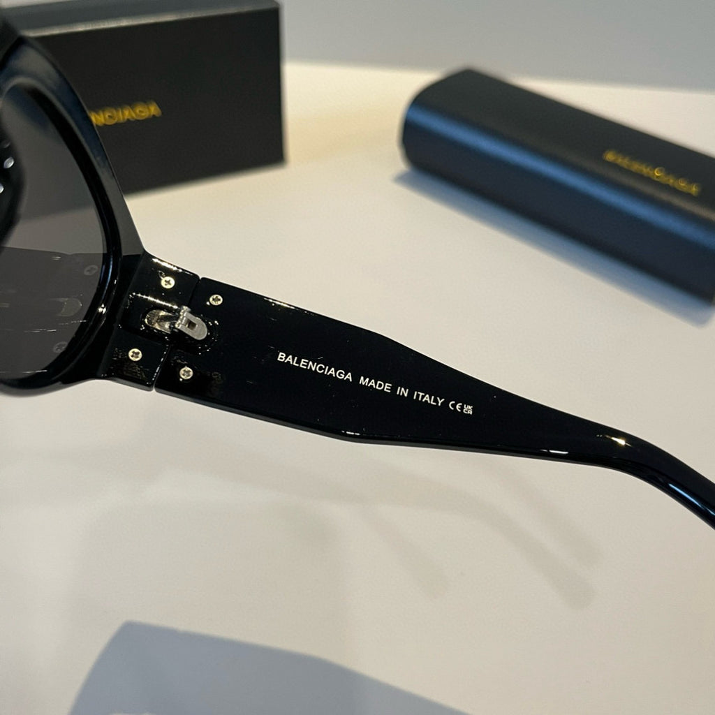 Balenciaga Rectangular Black Lens Sunglasses for Men & Women - detail image 9