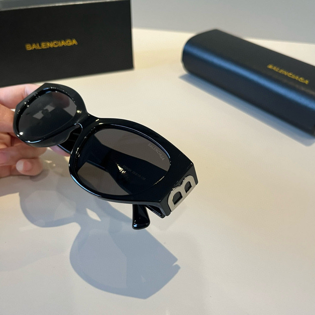 Balenciaga Rectangular Black Lens Sunglasses for Men & Women - detail image 7