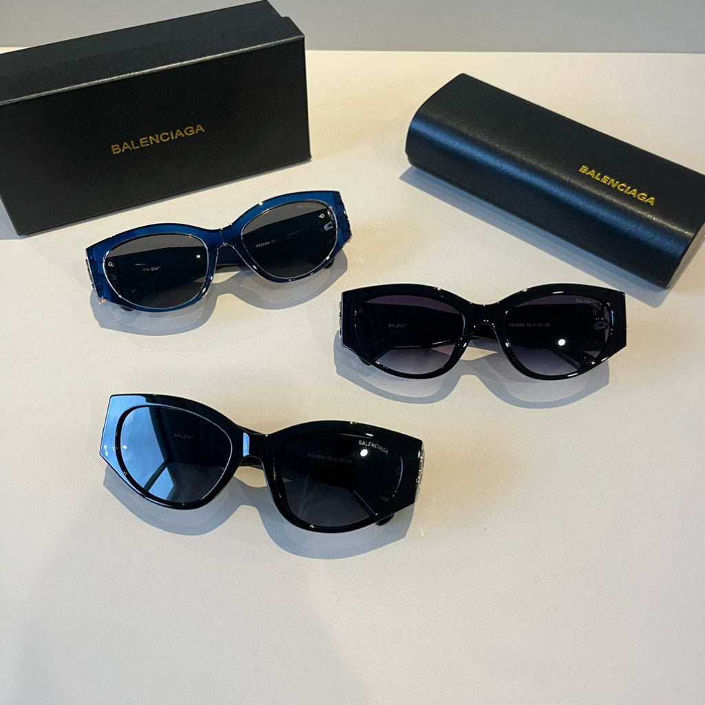 Balenciaga Rectangular Black Lens Sunglasses for Men & Women - detail image 11