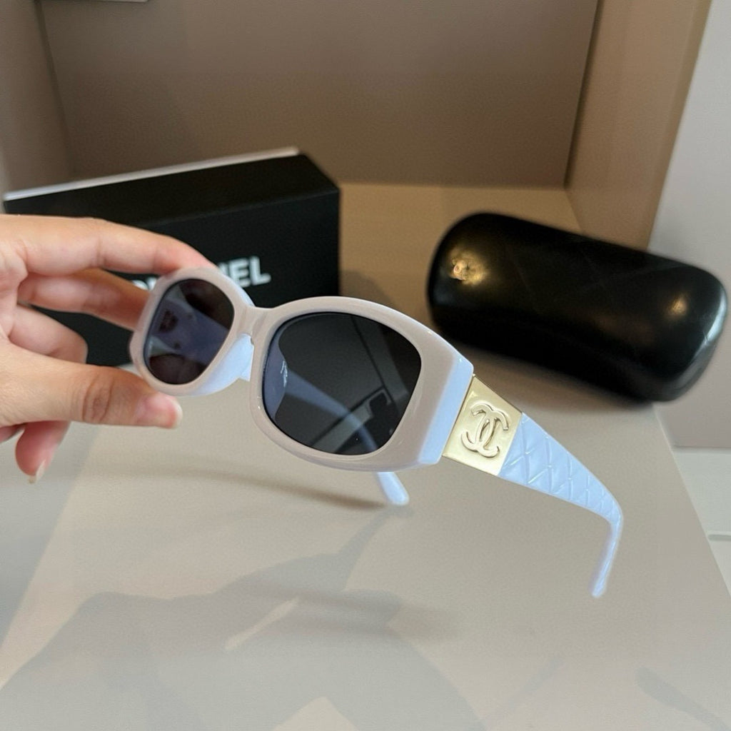 Chanel Fashion Silver Lens Sunglasses for Men & Women - 431539 - detail image 3