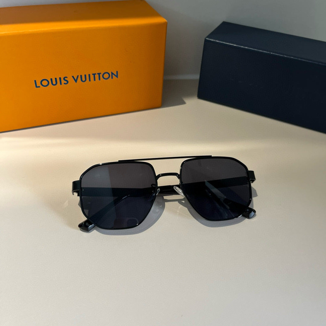 Louis Vuitton Metal Aviator Gold Lens Sunglasses for Men & Women - 448676 - detail image 10