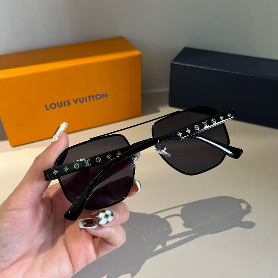 Louis Vuitton Metal Aviator Gold Lens Sunglasses for Men & Women - 448676 - detail image 6