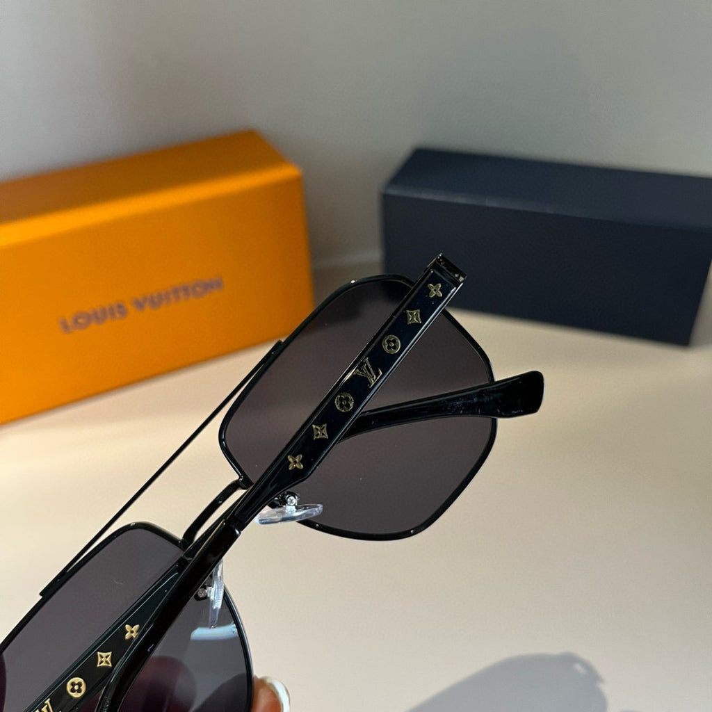Louis Vuitton Metal Aviator Gold Lens Sunglasses for Men & Women - 448676 - detail image 7