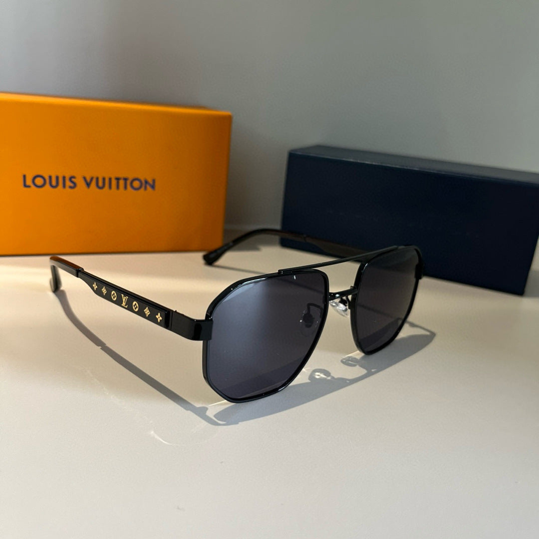 Louis Vuitton Metal Aviator Gold Lens Sunglasses for Men & Women - 448676