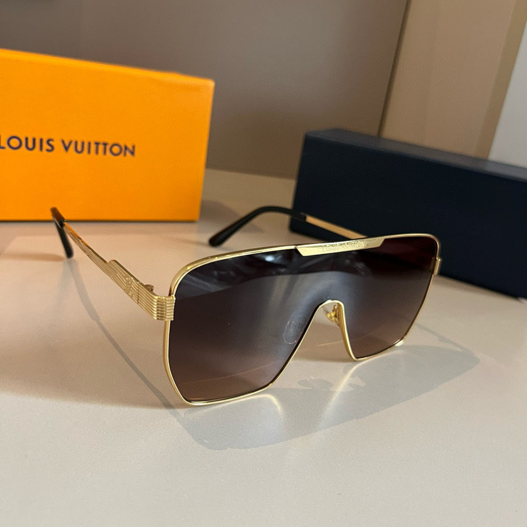 Louis Vuitton Fashion Gold Lens Sunglasses for Men & Women - 448682