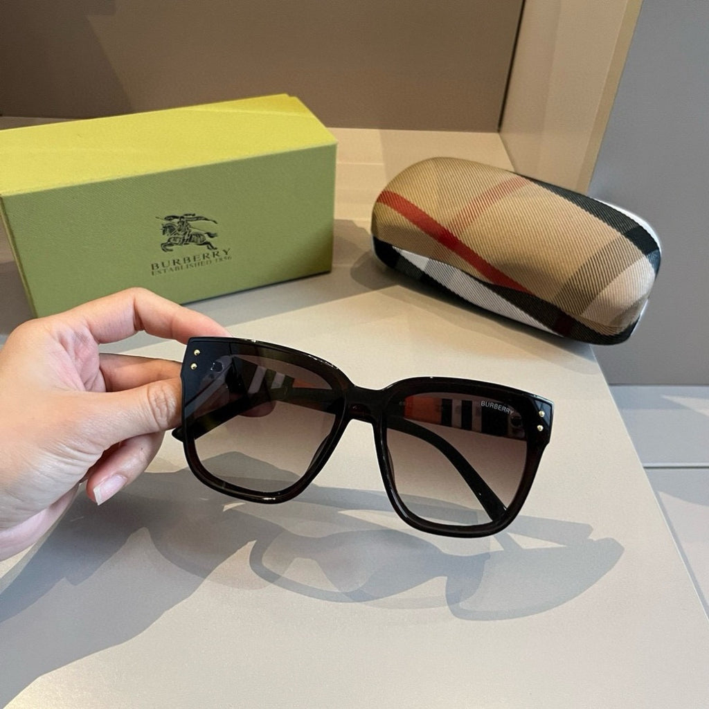 Burberry Fashion Gold Lens Sunglasses for Men & Women - 416026 - detail image 2