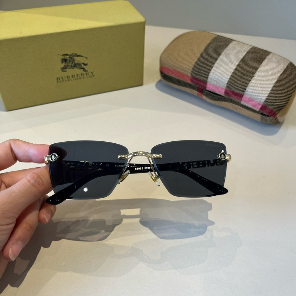 Burberry Fashion Silver Lens Sunglasses for Women - 466001 - detail image 10