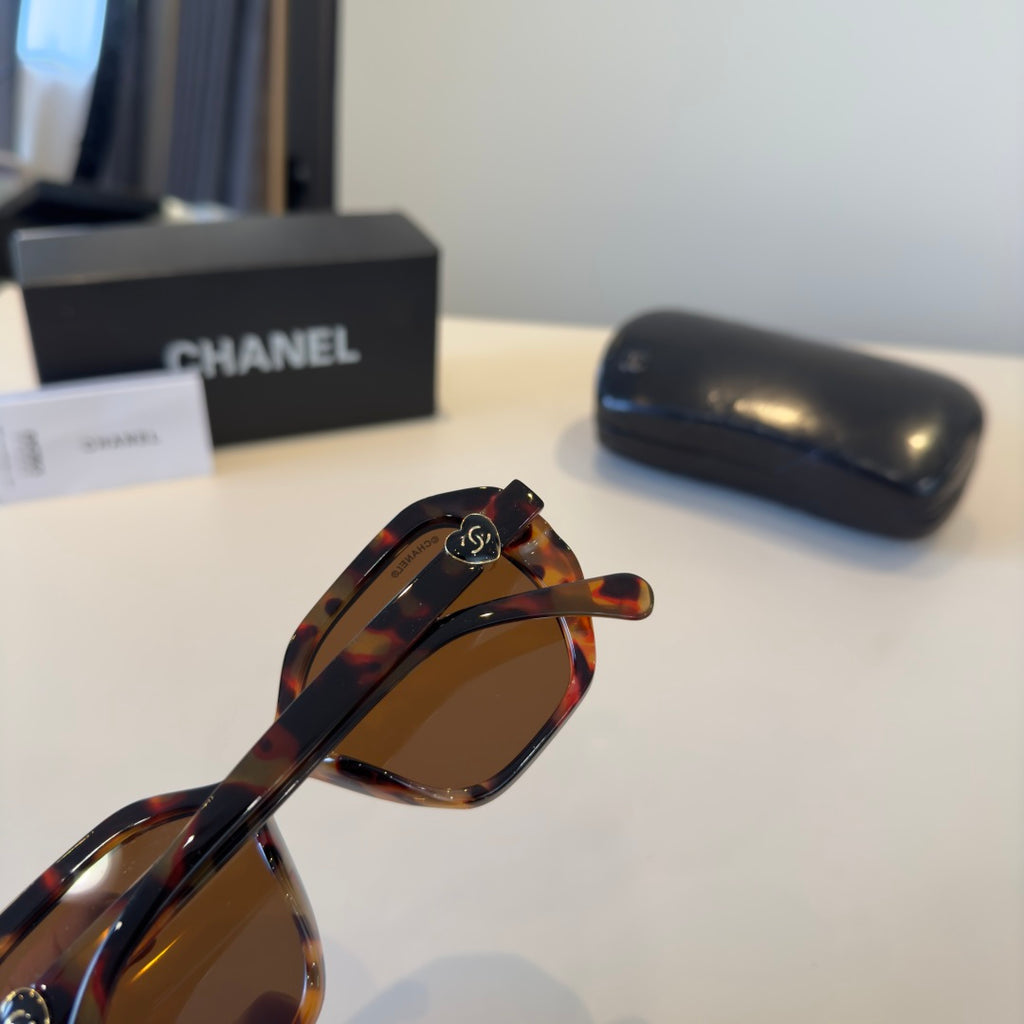 Chanel Fashion Brown Lens Sunglasses for Men & Women - 486539 - detail image 6