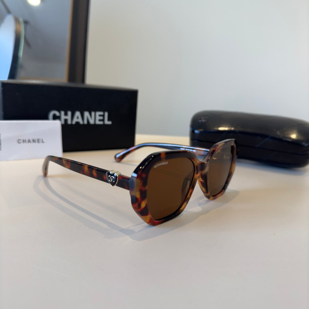Chanel Fashion Brown Lens Sunglasses for Men & Women - 486539