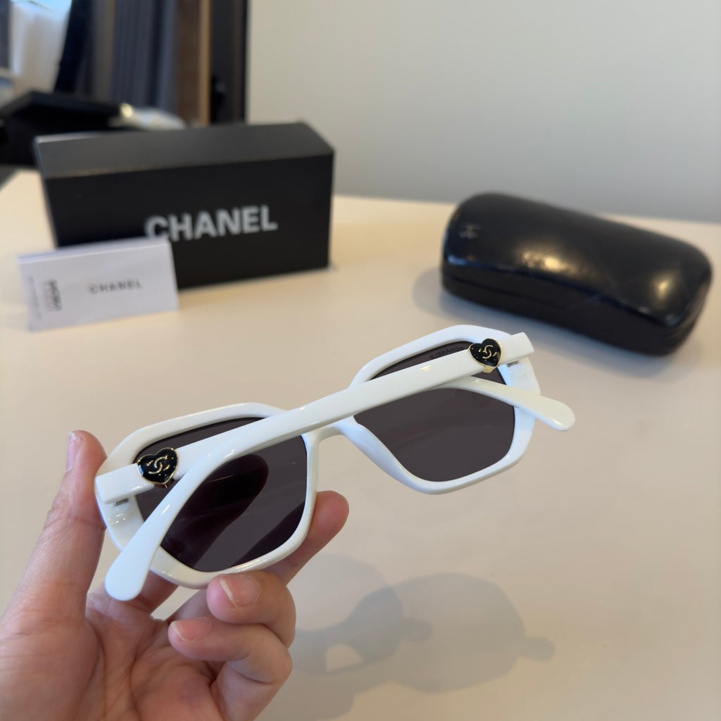 Chanel Fashion Silver Lens Sunglasses for Men & Women - 486540 - detail image 7