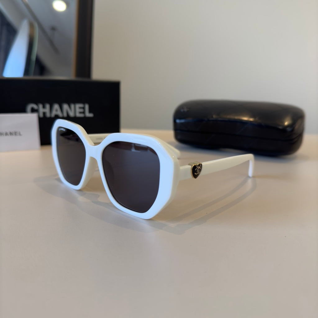 Chanel Fashion Silver Lens Sunglasses for Men & Women - 486540 - detail image 3