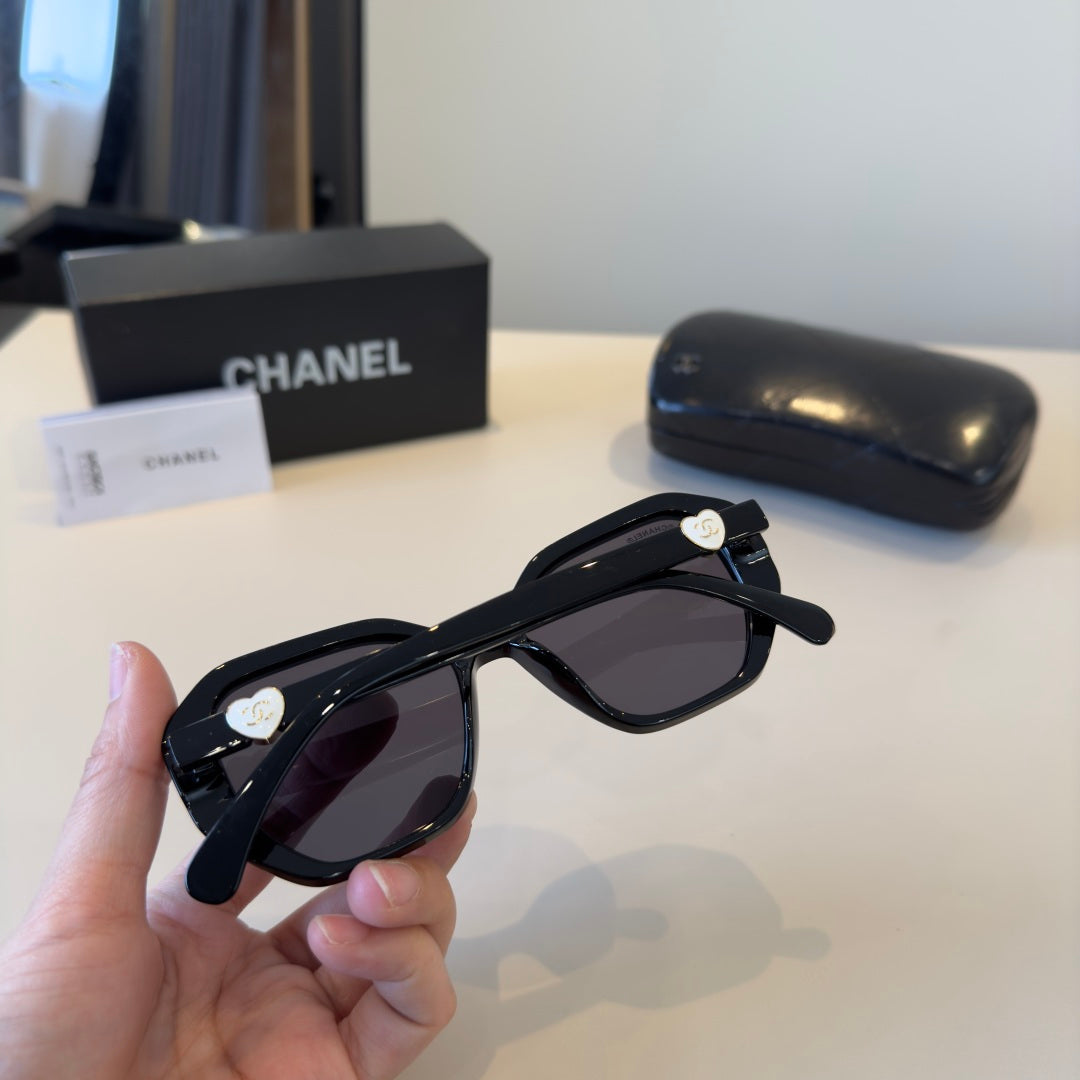 Chanel Fashion Silver Lens Sunglasses for Men & Women - 486541 - detail image 8