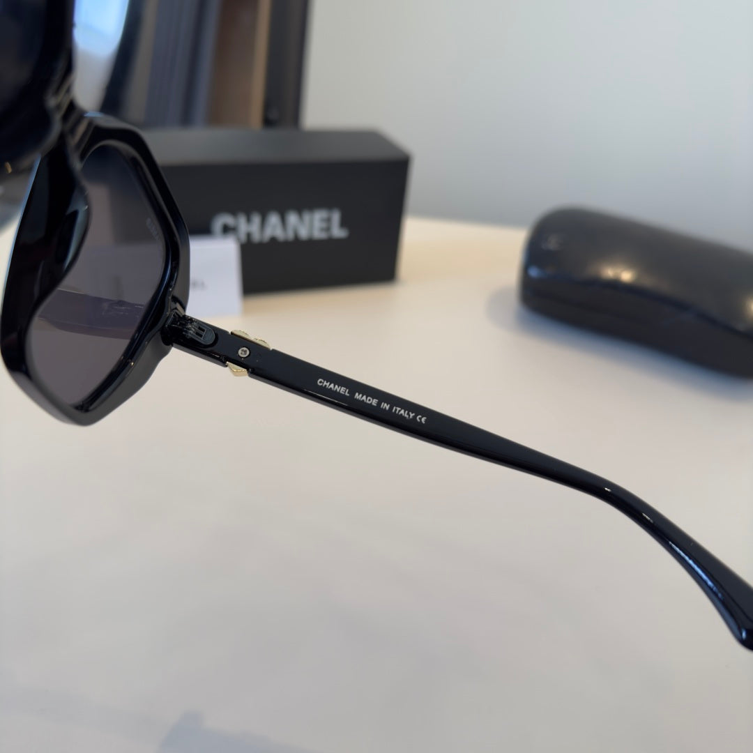 Chanel Fashion Silver Lens Sunglasses for Men & Women - 486541 - detail image 5