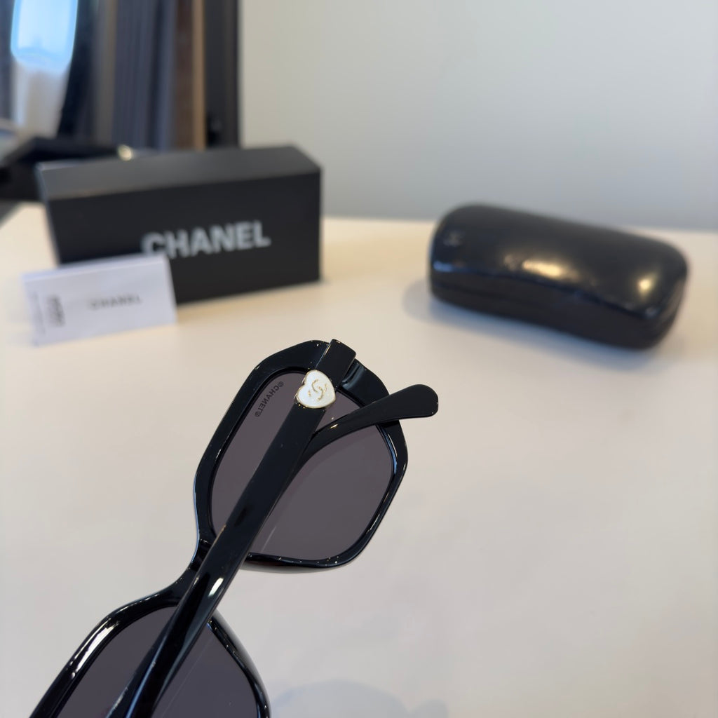 Chanel Fashion Silver Lens Sunglasses for Men & Women - 486541 - detail image 7