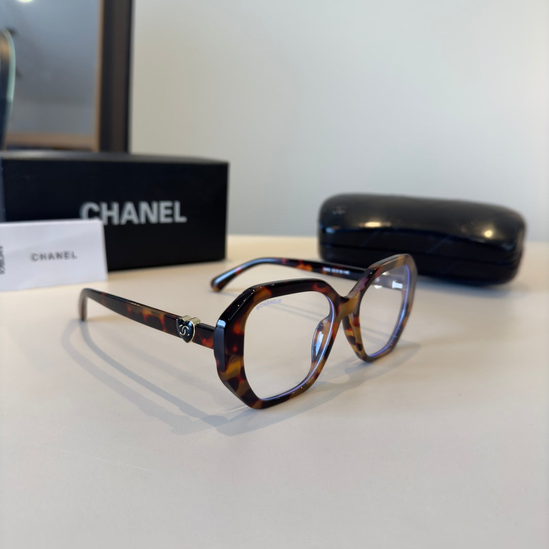 Chanel Fashion Silver Lens Sunglasses for Men & Women - 486542