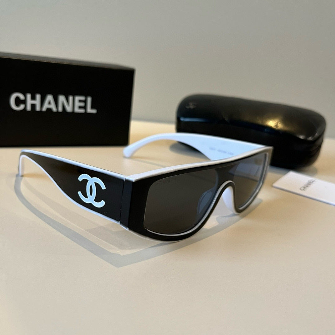 Chanel Fashion Black Lens Sunglasses for Men & Women - 493570