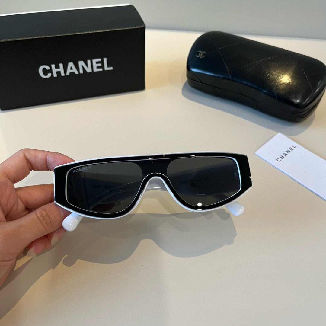 Chanel Fashion Black Lens Sunglasses for Men & Women - 431598 - detail image 9