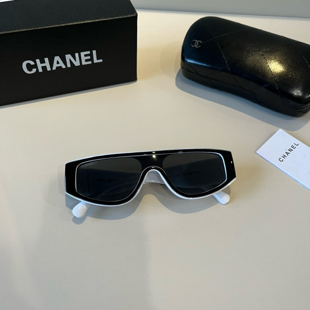 Chanel Fashion Black Lens Sunglasses for Men & Women - 493570 - detail image 10
