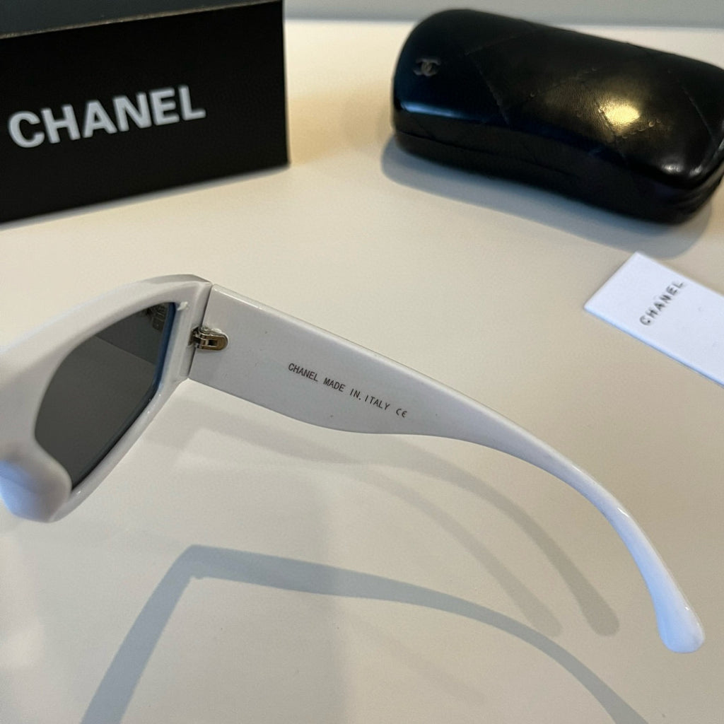 Chanel Fashion Black Lens Sunglasses for Men & Women - 431598 - detail image 5