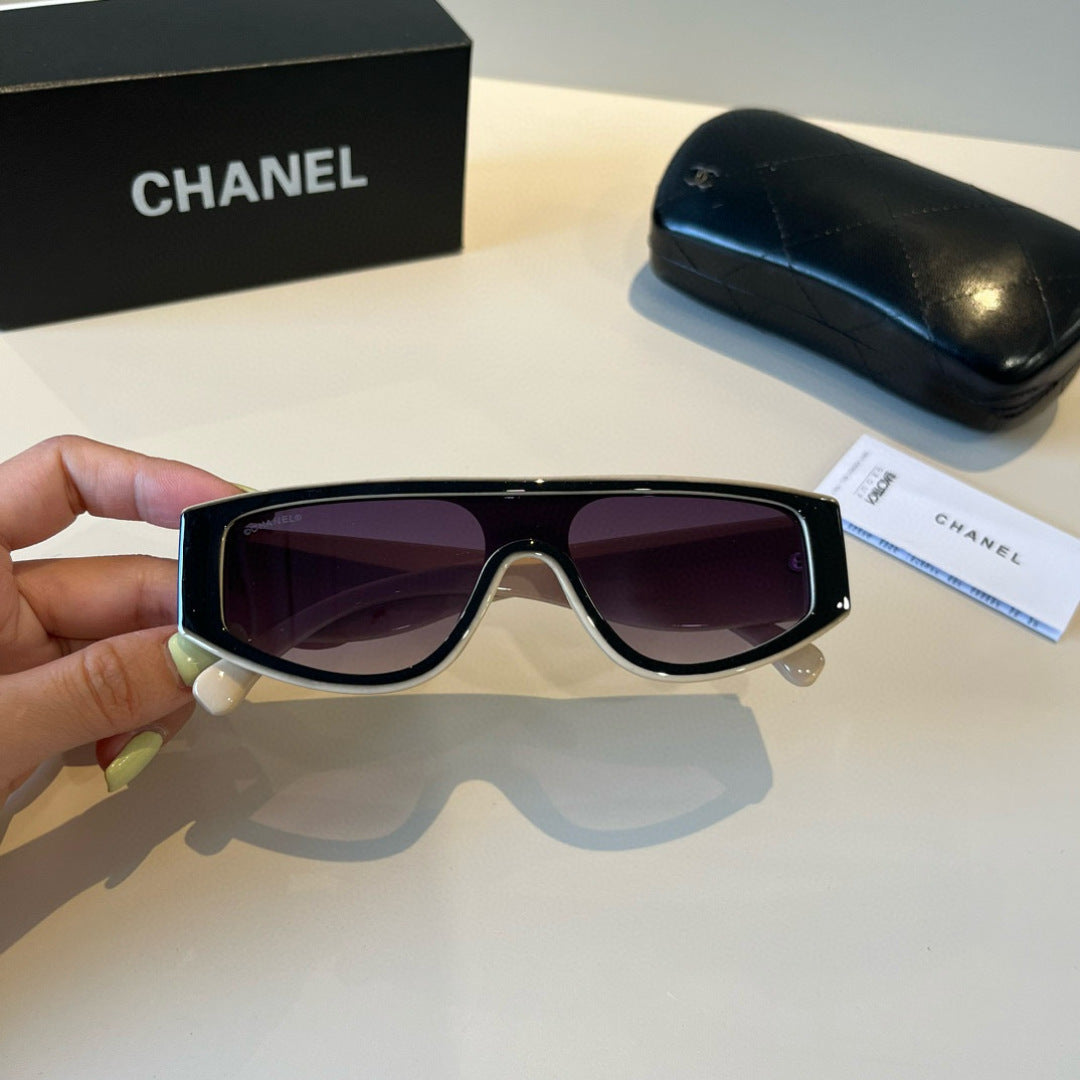 Chanel Fashion Black Lens Sunglasses for Men & Women - 431599 - detail image 6