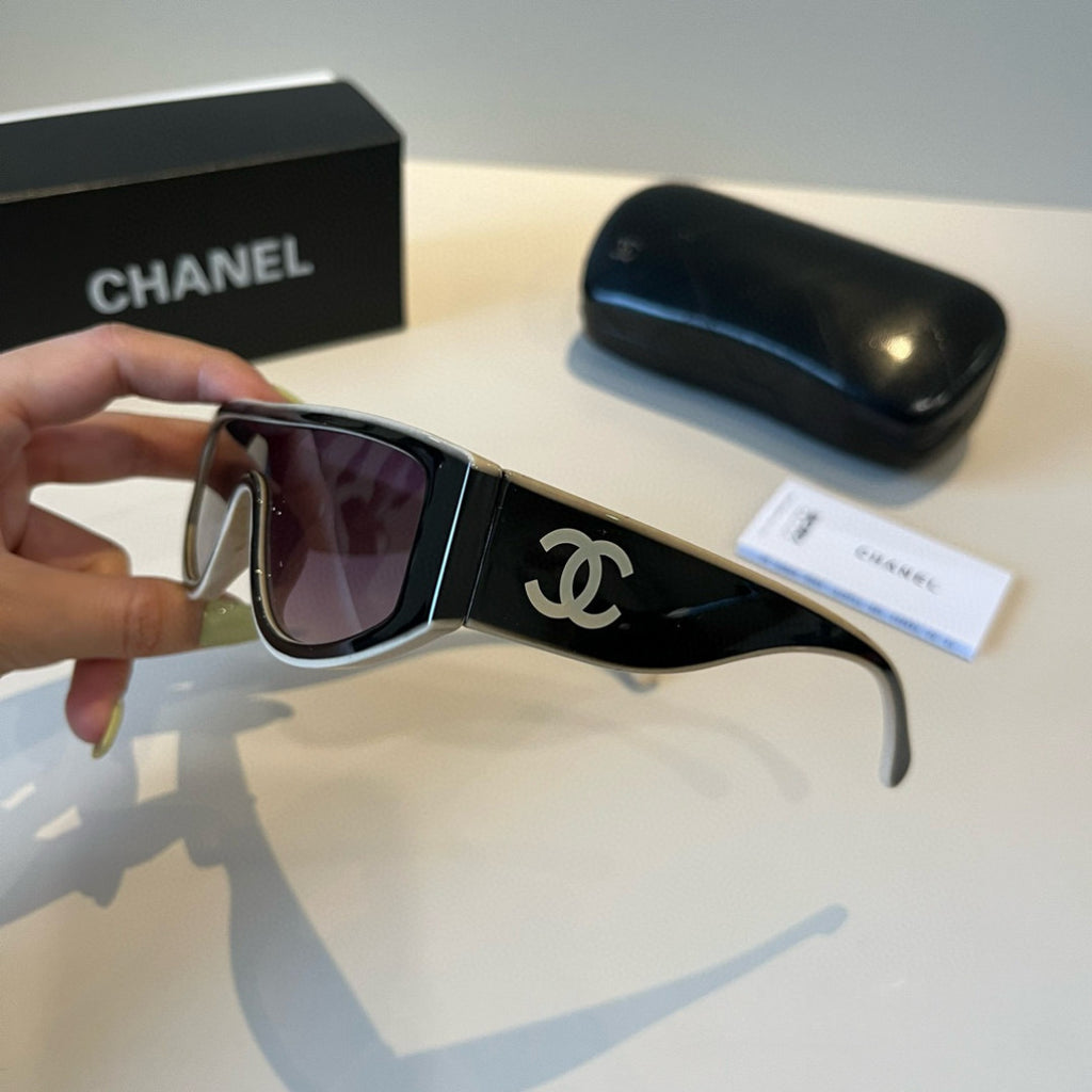 Chanel Fashion Black Lens Sunglasses for Men & Women - 493571 - detail image 4