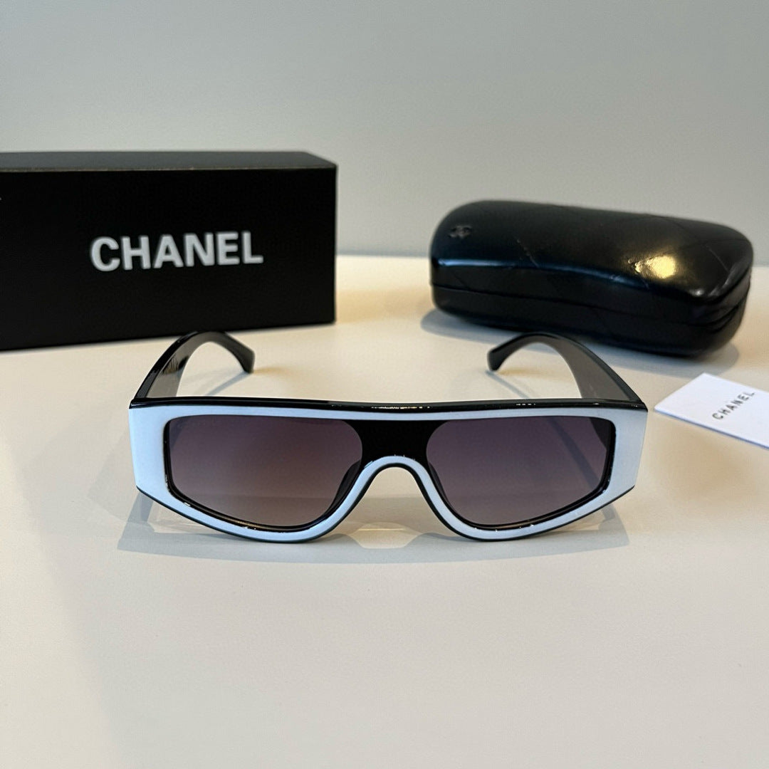 Chanel Fashion Gold Lens Sunglasses for Men & Women - 493572 - detail image 2