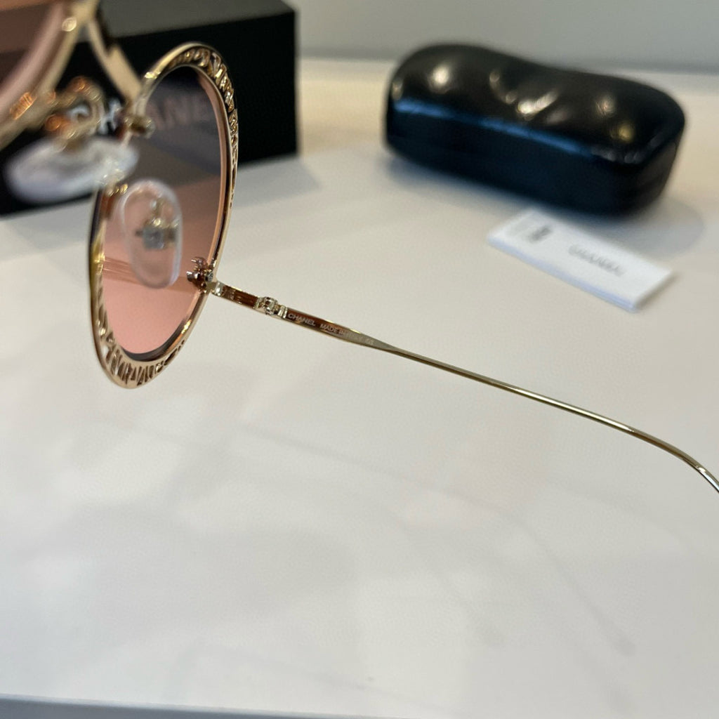 Chanel Fashion Red Lens Sunglasses for Men & Women - 448952 - detail image 9