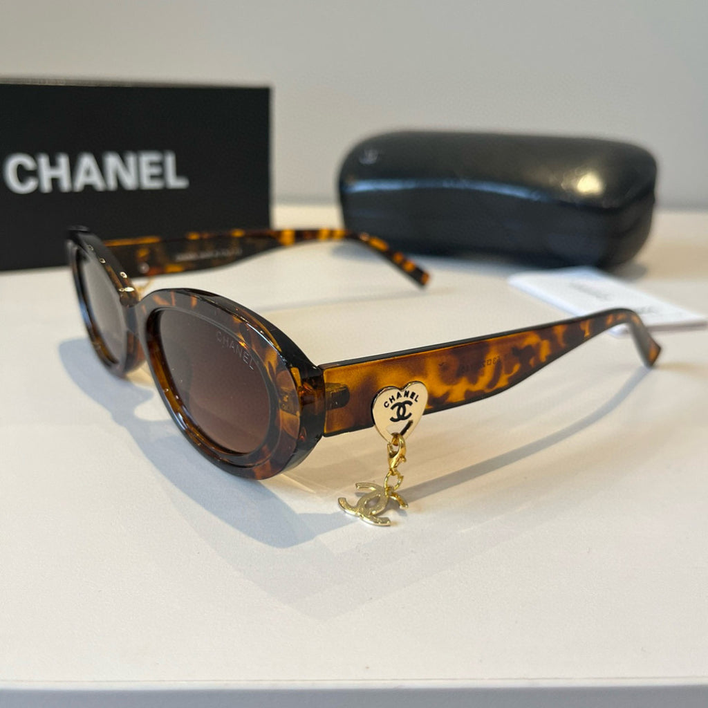 Chanel Oversized Brown Lens Sunglasses for Men & Women - 449012 - detail image 3