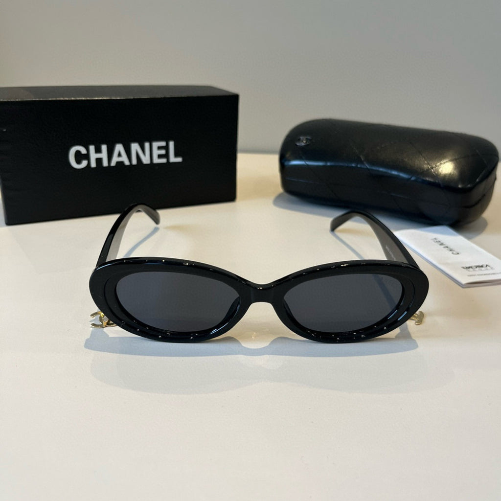 Chanel Oversized Black Lens Sunglasses for Men & Women - 449013 - detail image 2