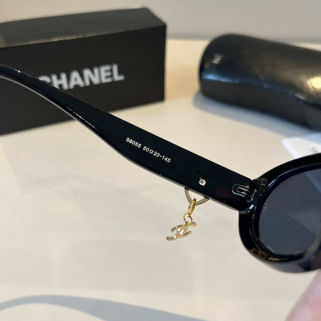 Chanel Oversized Black Lens Sunglasses for Men & Women - 449013 - detail image 10