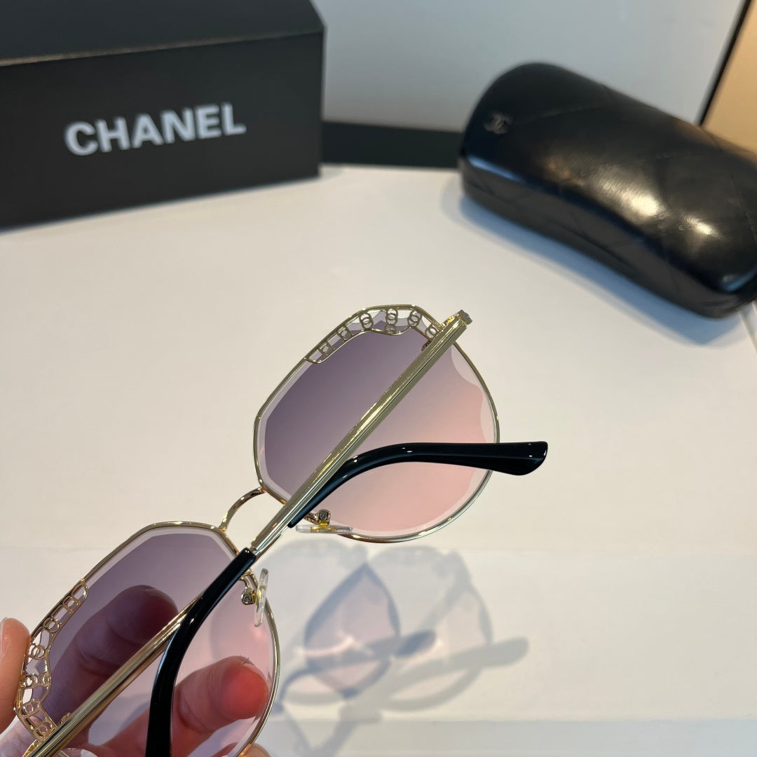 Chanel Oversized Silver Lens Sunglasses for Men & Women - 449021 - detail image 6