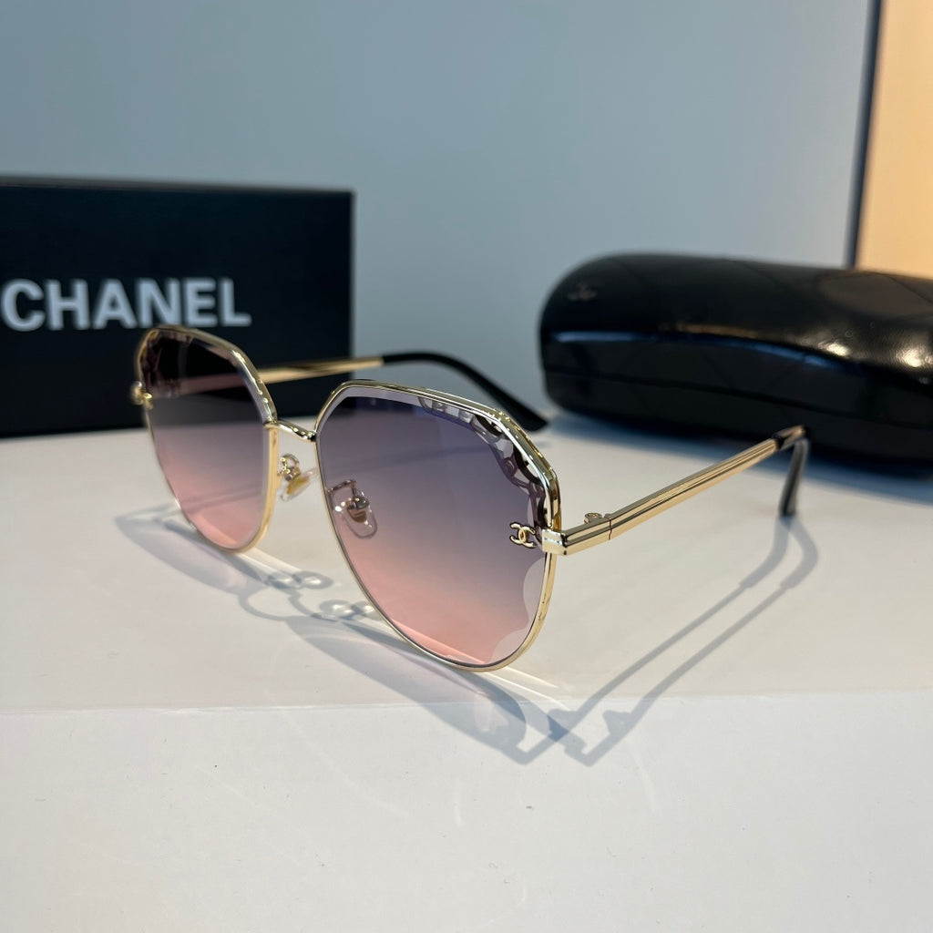 Chanel Oversized Silver Lens Sunglasses for Men & Women - 449021 - detail image 3
