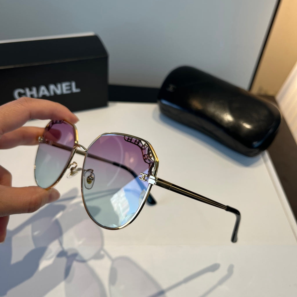 Chanel Oversized Silver Lens Sunglasses for Men & Women - 449022 - detail image 4
