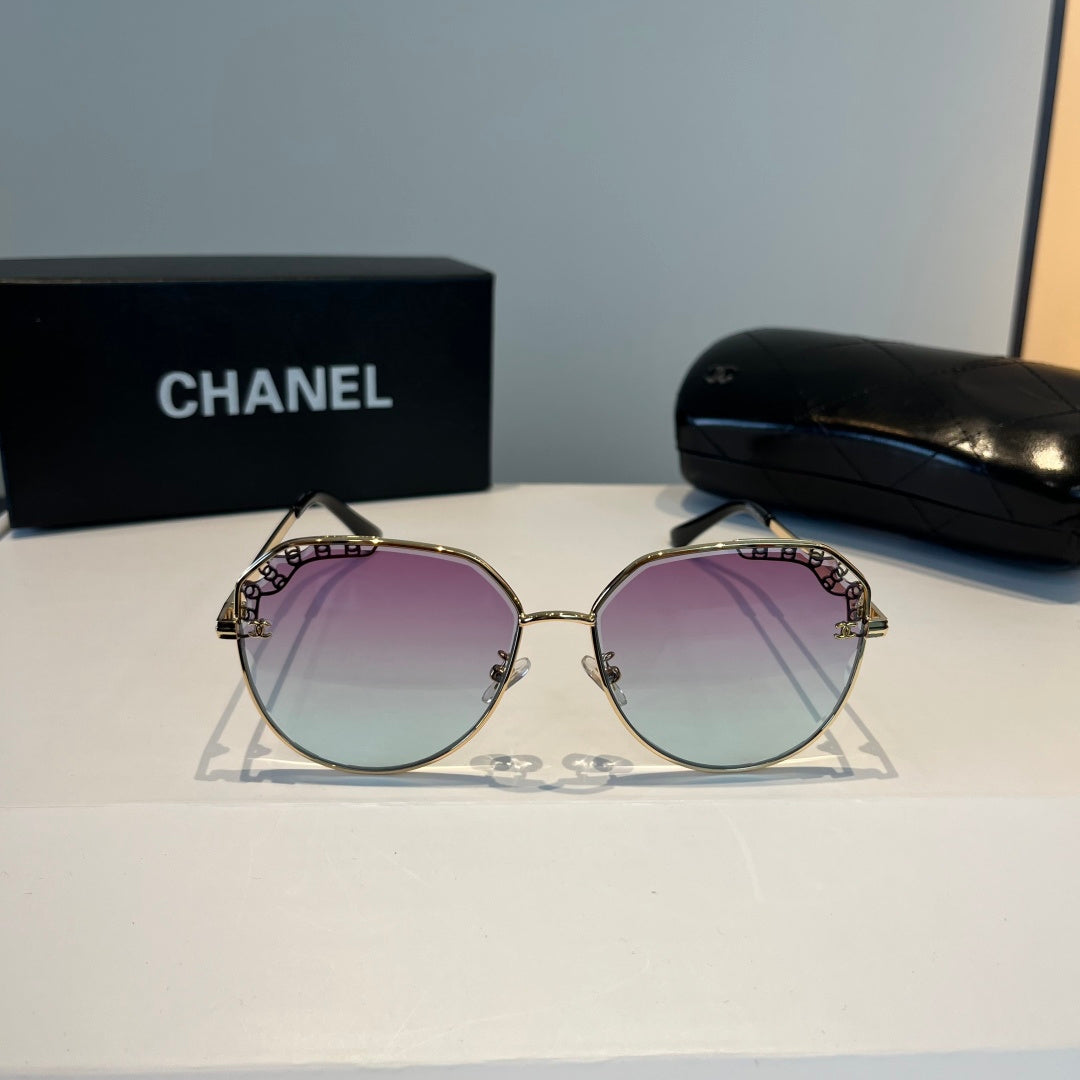 Chanel Oversized Silver Lens Sunglasses for Men & Women - 449022 - detail image 2