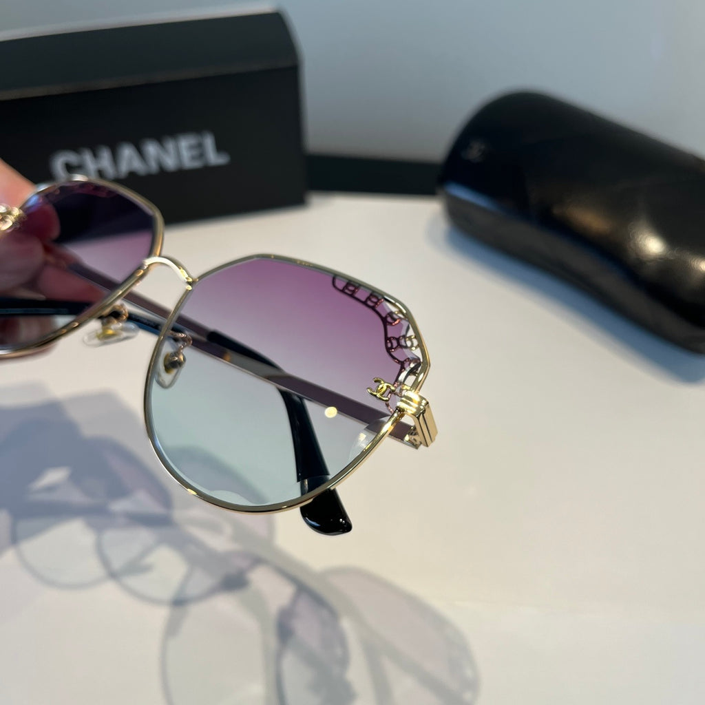Chanel Oversized Silver Lens Sunglasses for Men & Women - 449022 - detail image 6