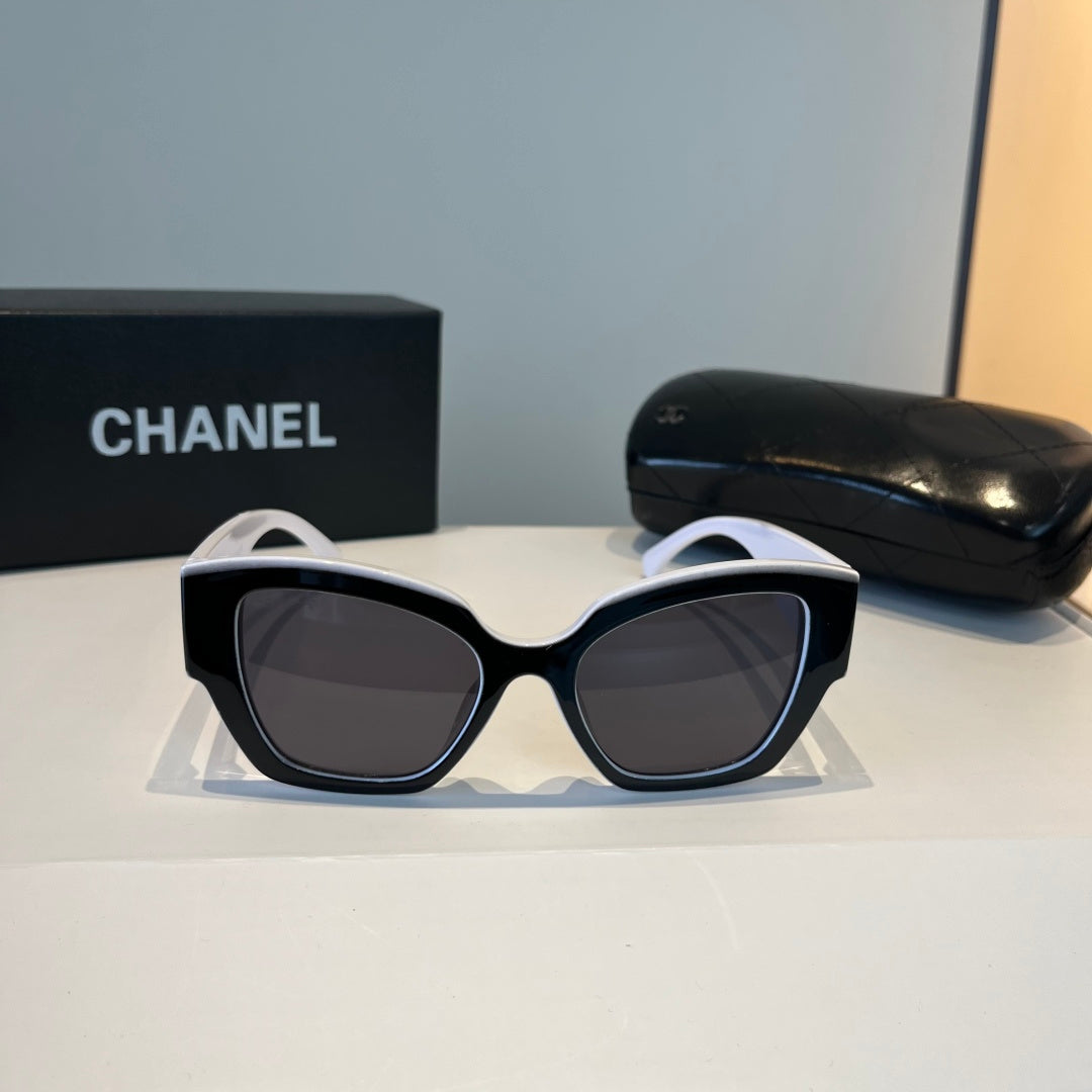 Chanel Fashion Black Lens Sunglasses for Men & Women - 465207 - detail image 2