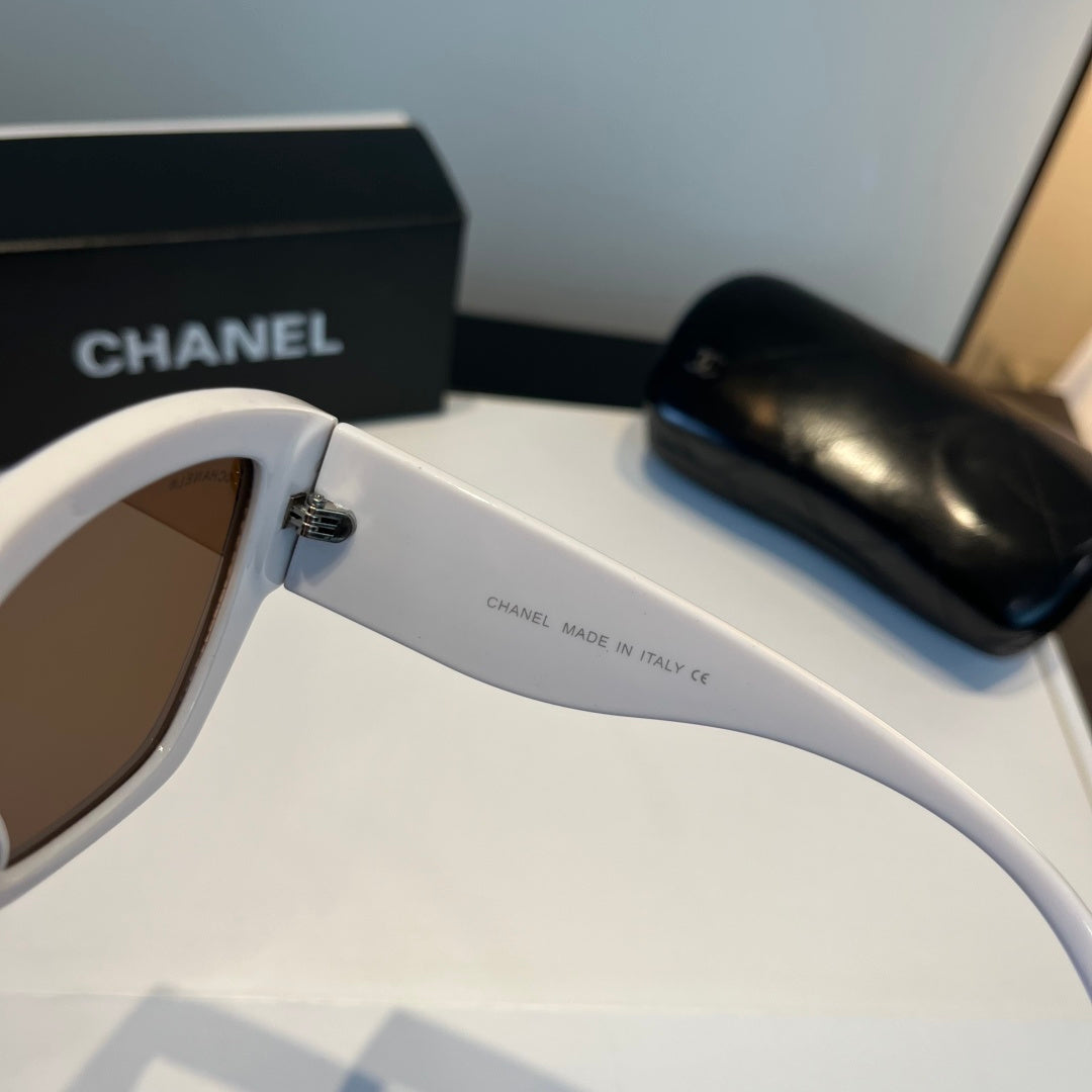 Chanel Fashion Black Lens Sunglasses for Men & Women - 465208 - detail image 5