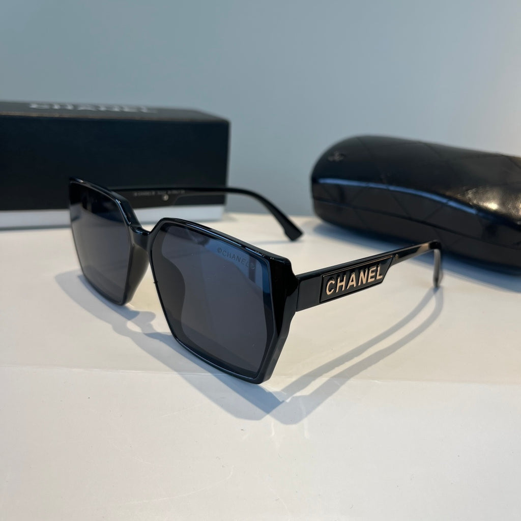 Chanel Fashion Black Lens Sunglasses for Men & Women - 449023 - detail image 3