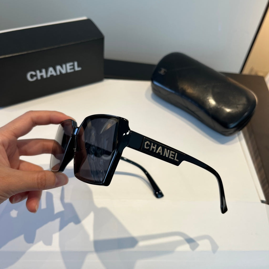 Chanel Fashion Black Lens Sunglasses for Men & Women - 449023 - detail image 4