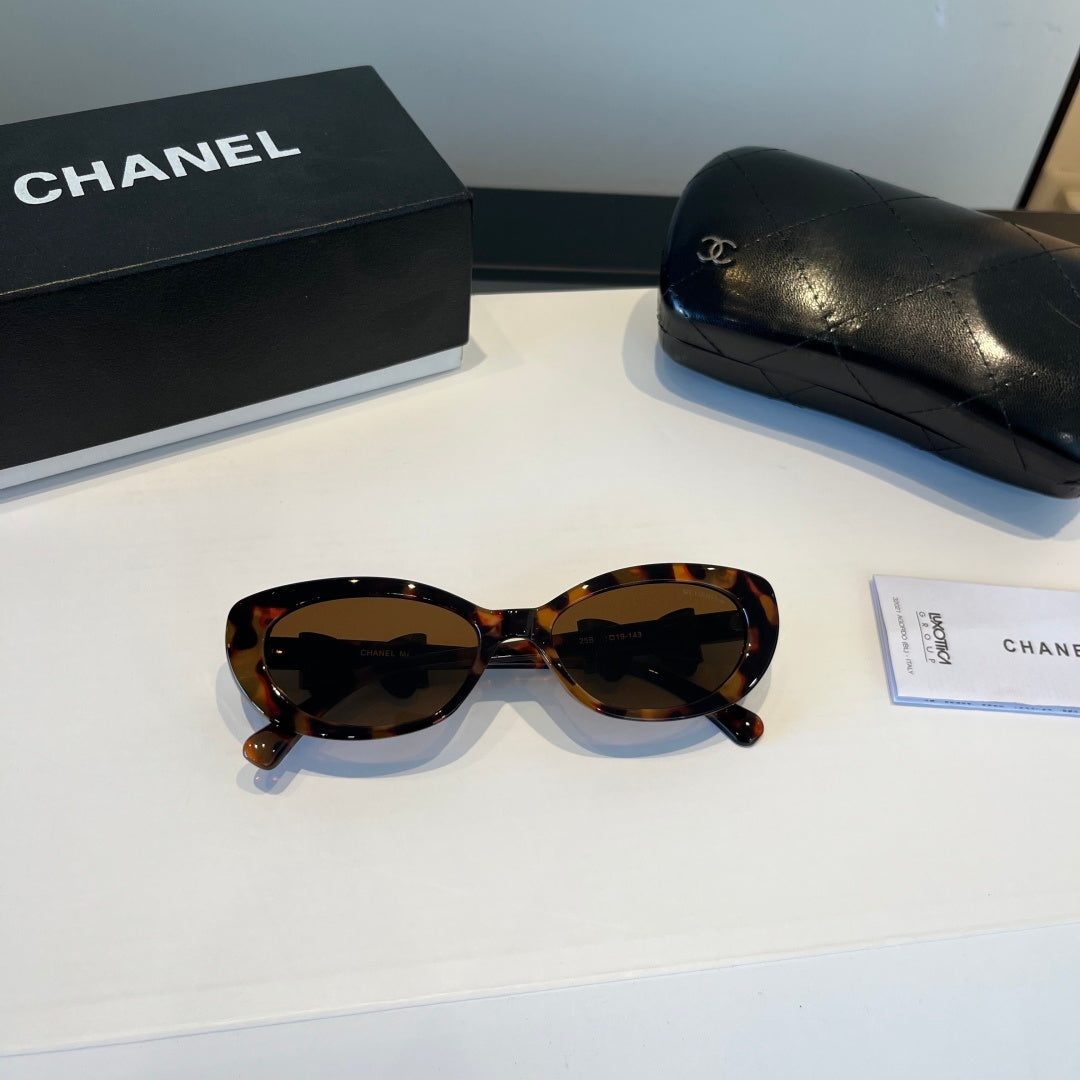Chanel Cat-Eye Black Lens Sunglasses for Men & Women - 465081 - detail image 10