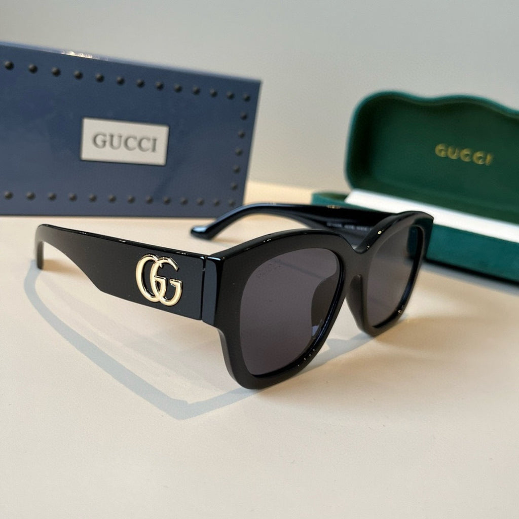 Gucci Oversized Black Lens Sunglasses for Men & Women - 464977