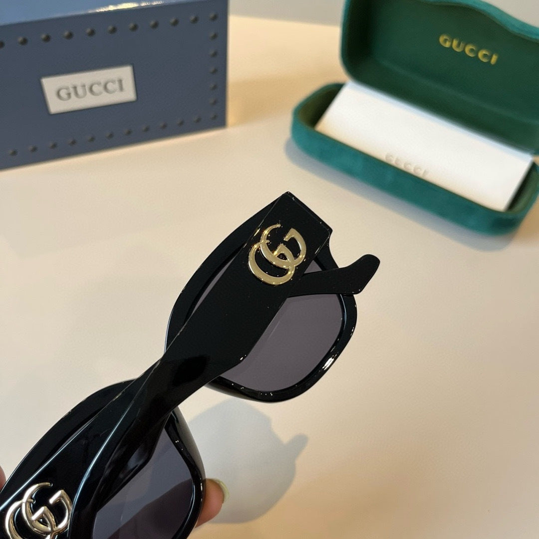 Gucci Oversized Black Lens Sunglasses for Men & Women - 464977 - detail image 7