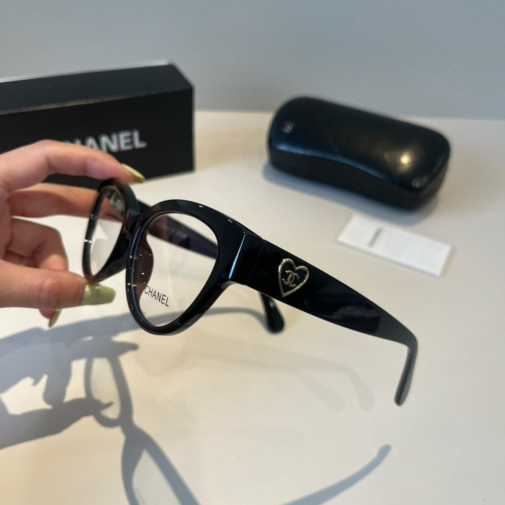 Chanel Fashion Silver Lens Sunglasses for Men & Women - 486543 - detail image 4